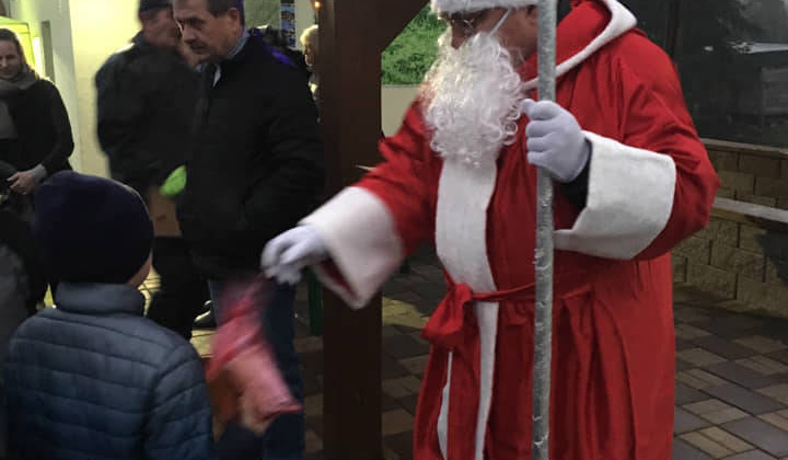 Vianočný jarmok a osadenie stromčeka 2018